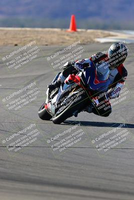 media/Jan-09-2022-SoCal Trackdays (Sun) [[2b1fec8404]]/Turns 9 and 8 (920am)/